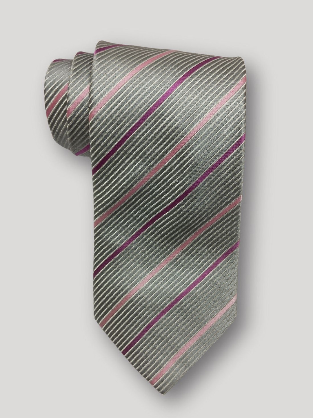 

The Tie Hub Men Striped Broad Silk Tie, Grey