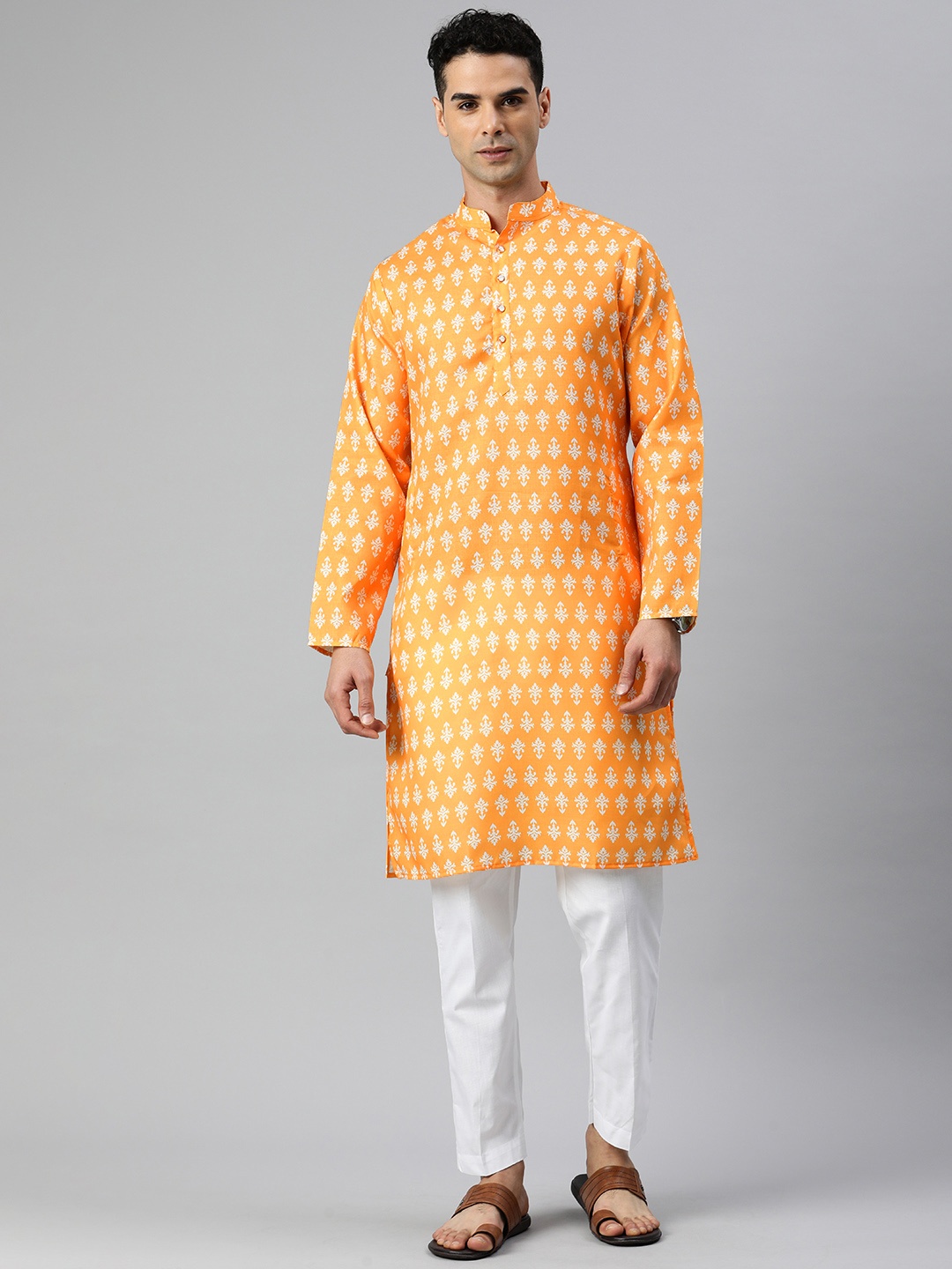 

Majestic Man Men Ethnic Motifs Printed Mandarin Collar Kurta, Yellow