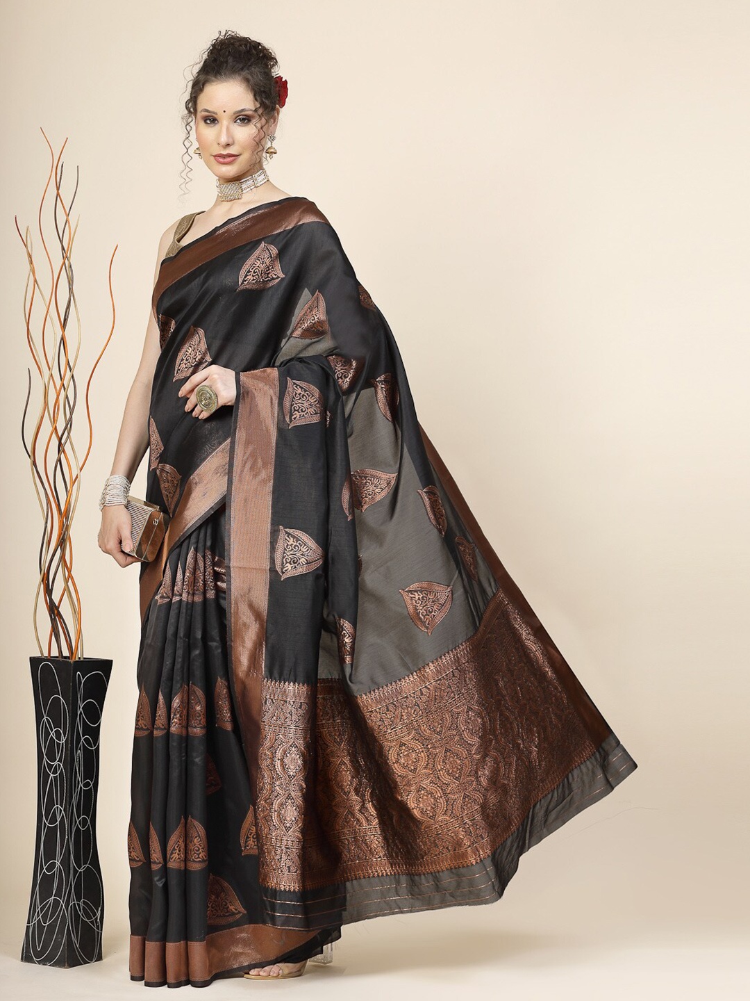 

KALINI Ethnic Motifs Woven Design Zari Banarasi Saree, Black