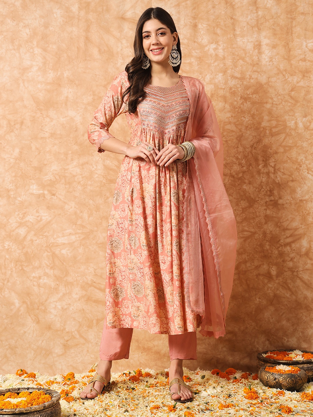 

Navlik Floral Printed Empire Thread Work Chanderi Silk Kurta with Trousers & With, Peach