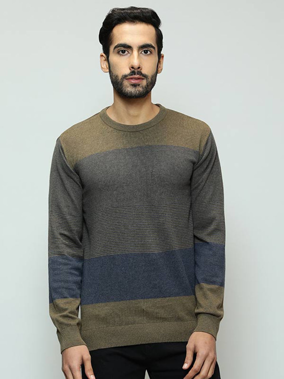 

Indian Terrain Colourblocked Round Neck Pullover, Blue