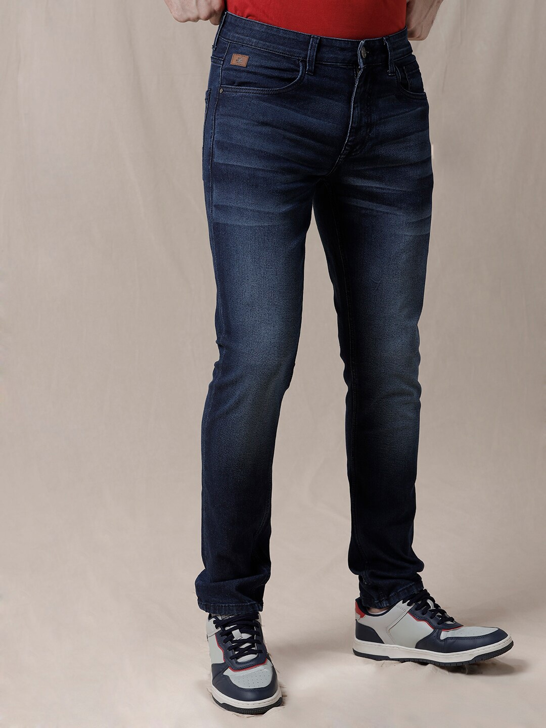 

WROGN Men Slim Fit Light Fade Cotton Jeans, Navy blue