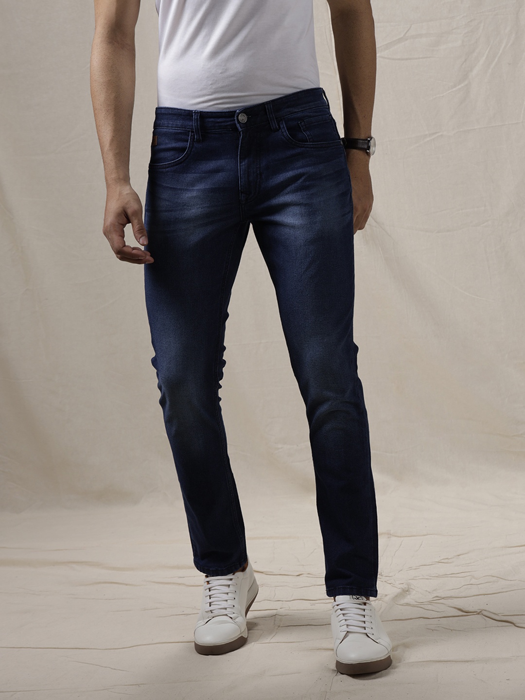 

WROGN Men Slim Fit Light Fade Jeans, Blue