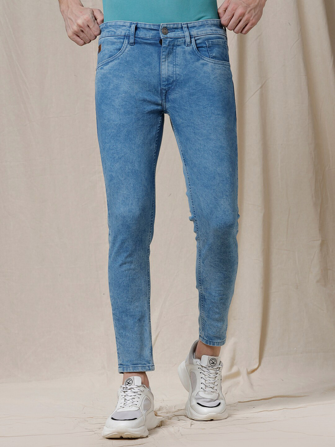 

WROGN Men Skinny Fit Clean Look Cotton Jeans, Blue