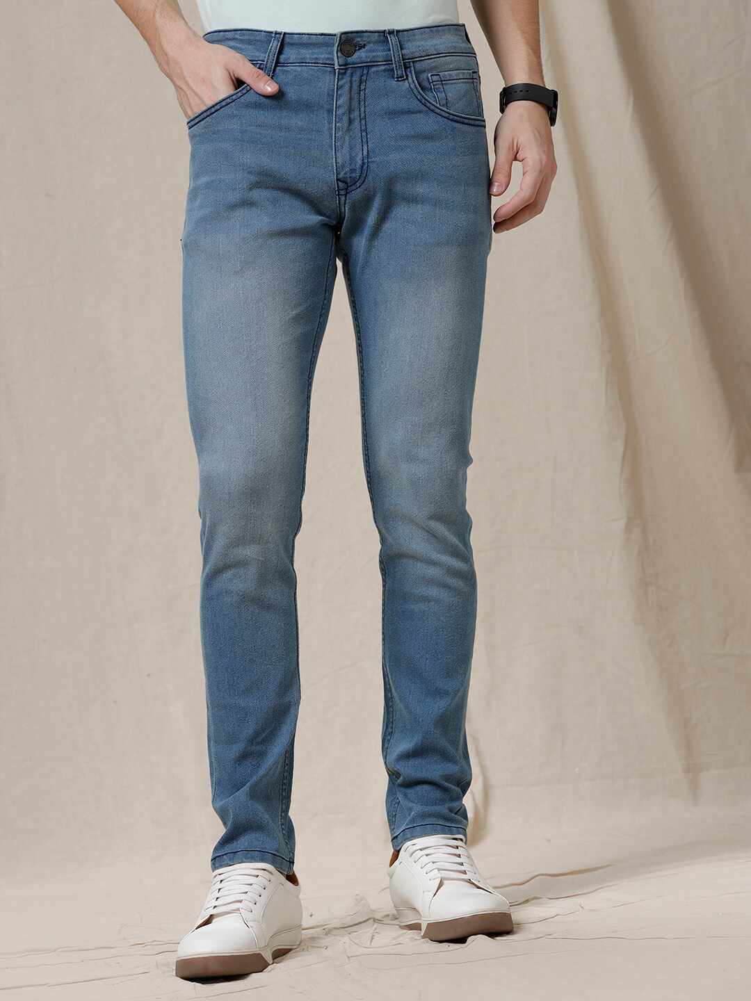 

WROGN Men Skinny Fit Light Fade Cotton Jeans, Blue