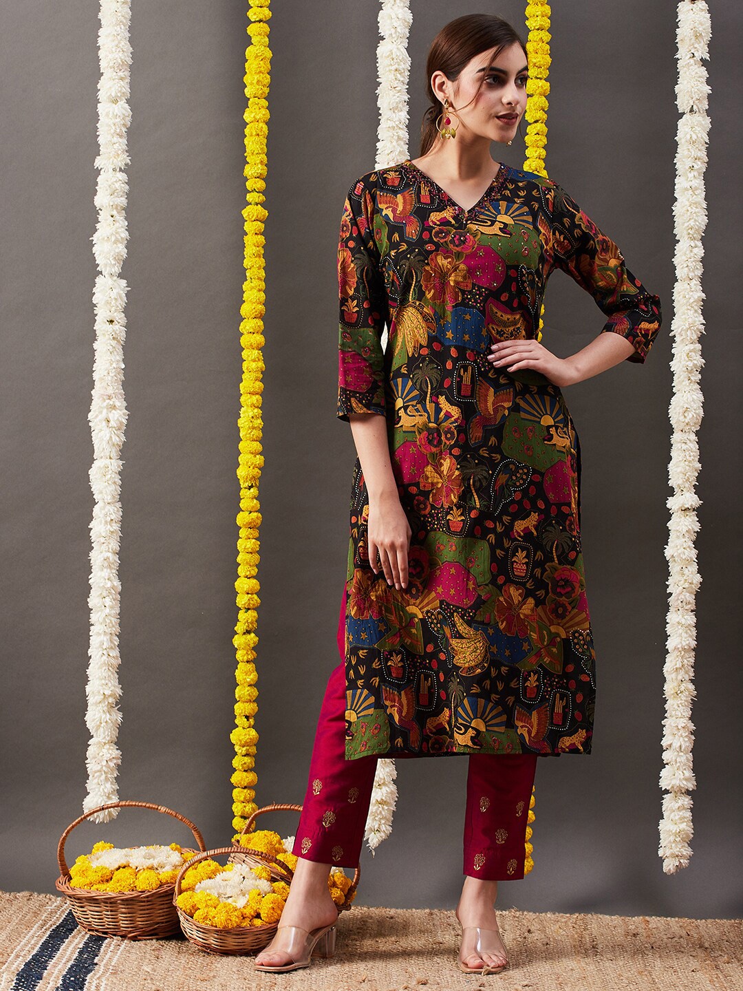 

FASHOR Floral Printed Sequined Pure Cotton Straight Kurta, Maroon