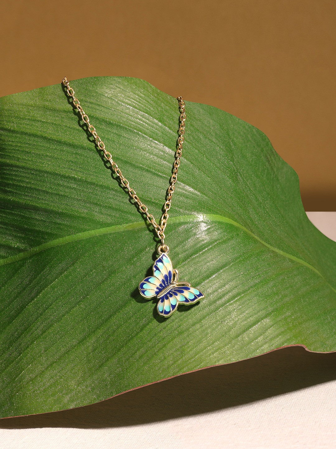 

Zaveri Pearls Gold-Plated Enamelled Chain