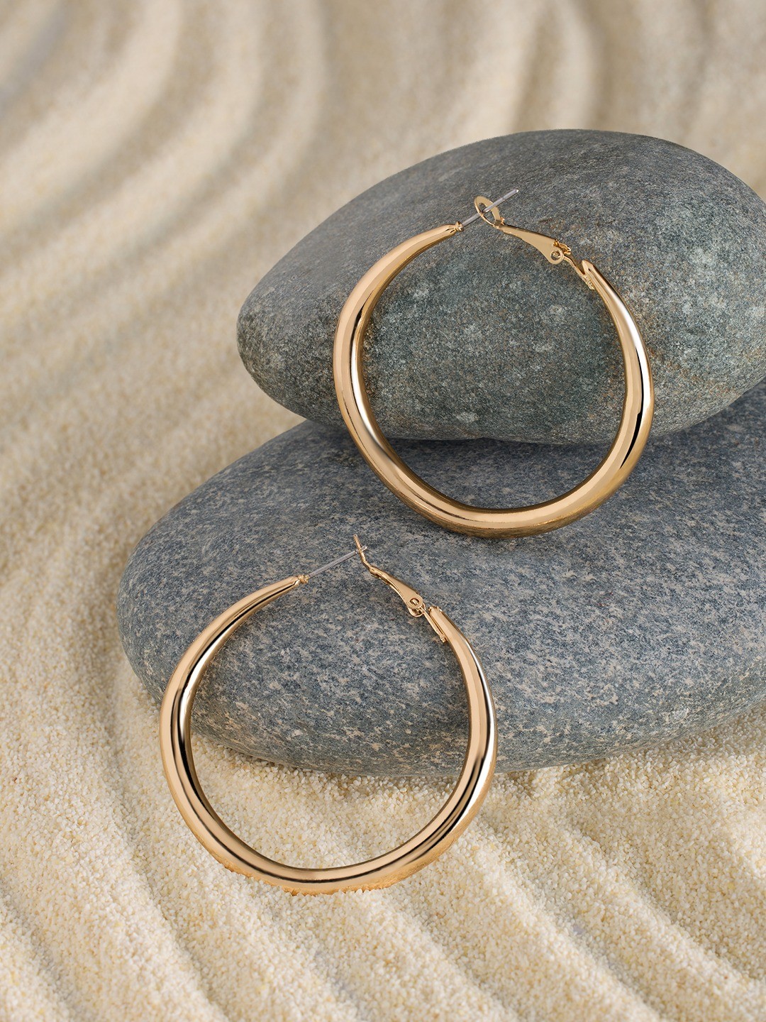 

Zaveri Pearls Gold-Plated Circular Hoop Earrings