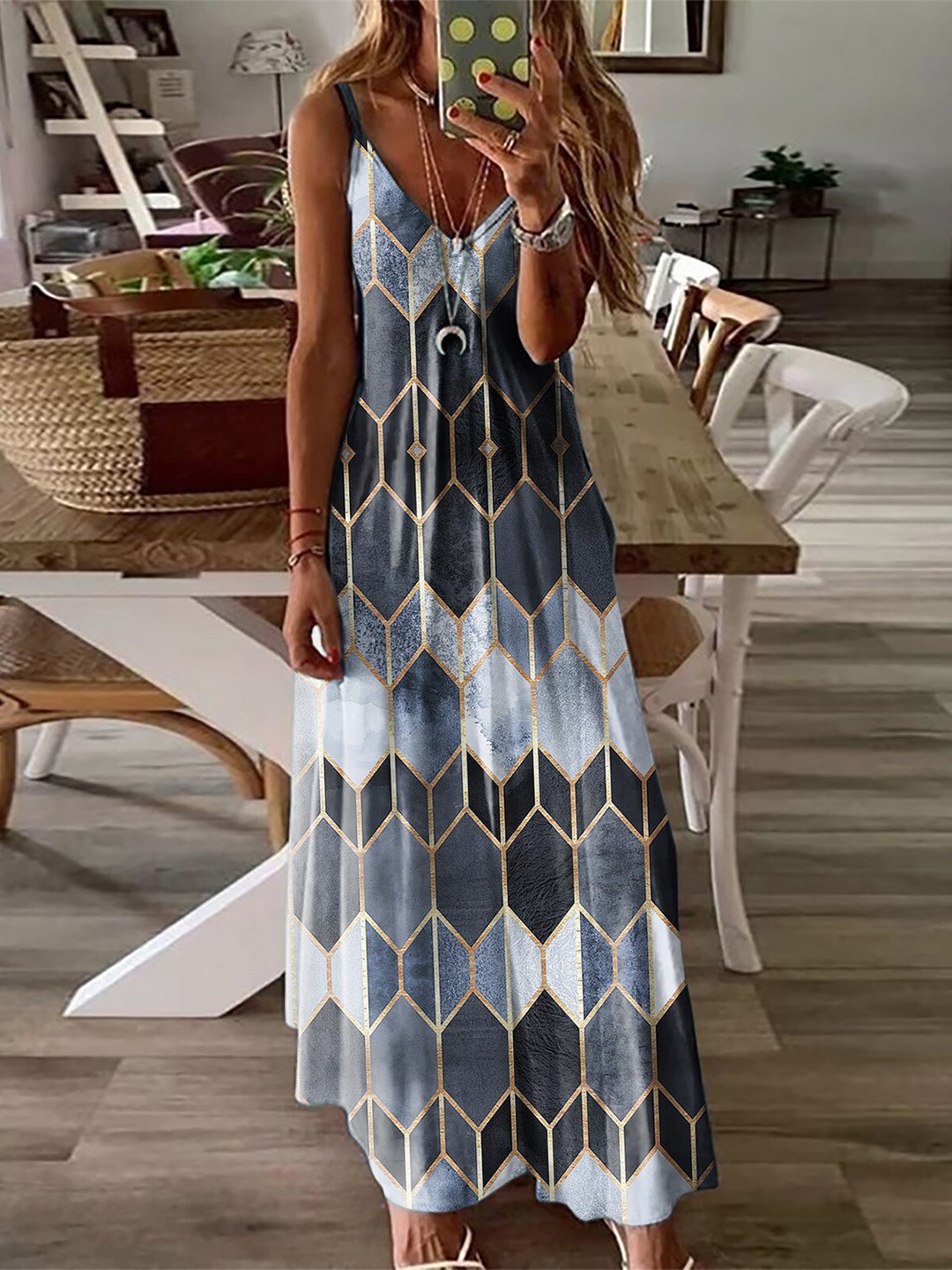

StyleCast Grey Geometric Printed Maxi Dress
