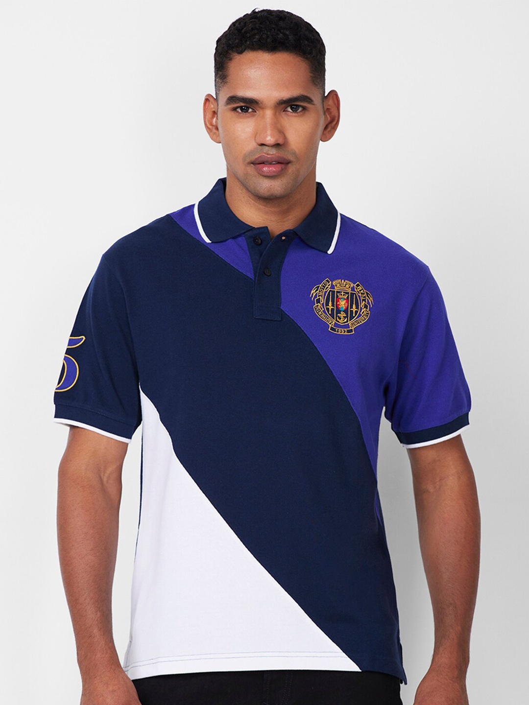 

CELSIUS Colourblocked Polo Collar Regular Fit Applique Casual T-shirt, Blue