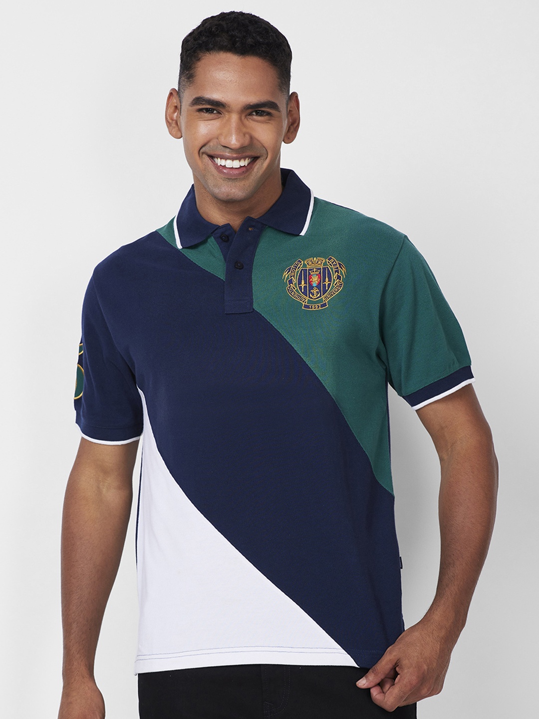 

CELSIUS Colourblocked Cotton Polo Collar Applique Regular Fit T-shirt, Green