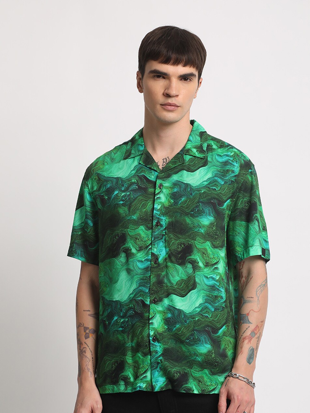 

THE BEAR HOUSE Abstract Printed Cuban Collar Cotton Casual Shirt, Green