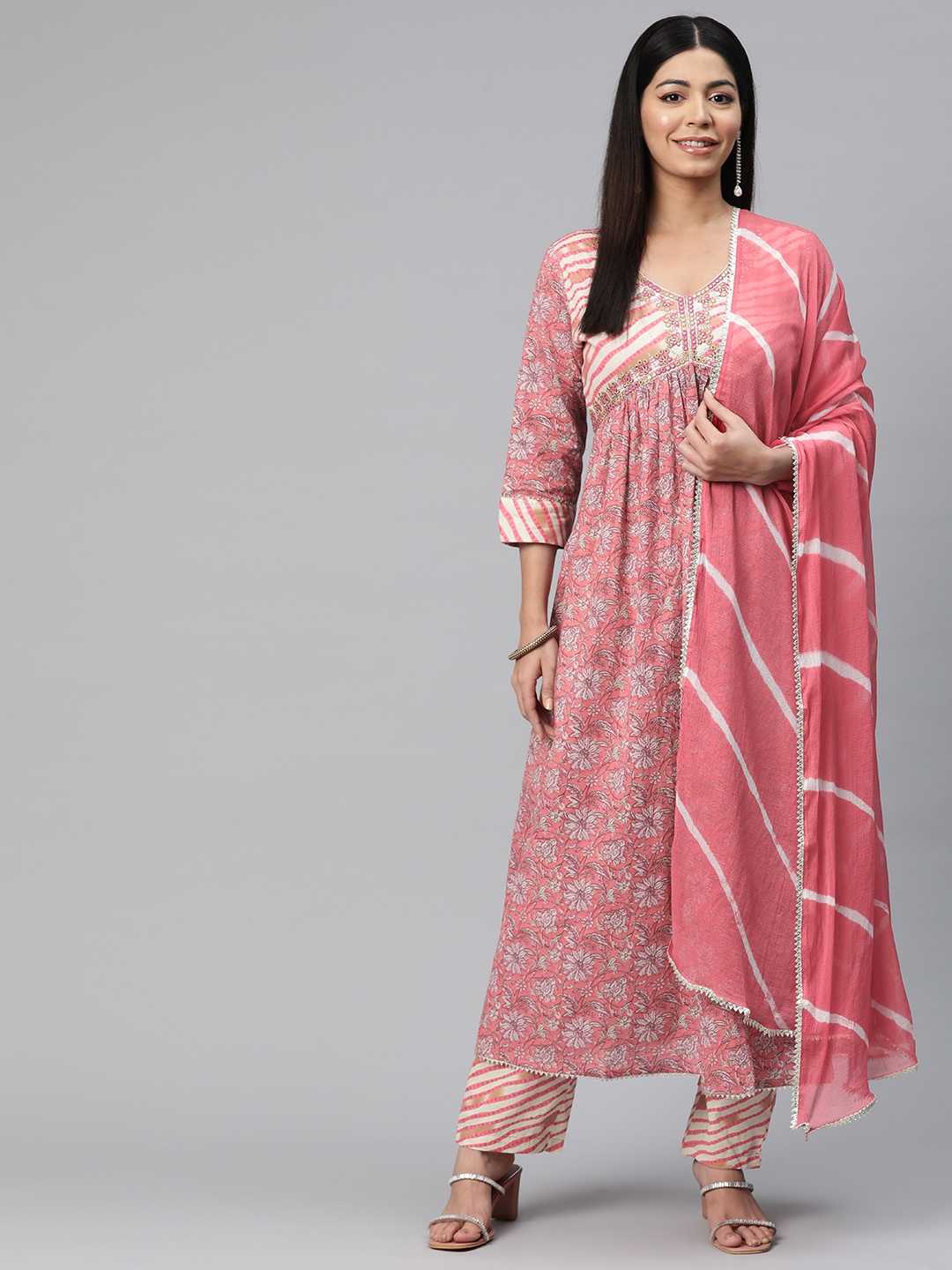 

Readiprint Fashions Floral Printed Empire Mirror Work Pure Cotton Kurta Set, Peach