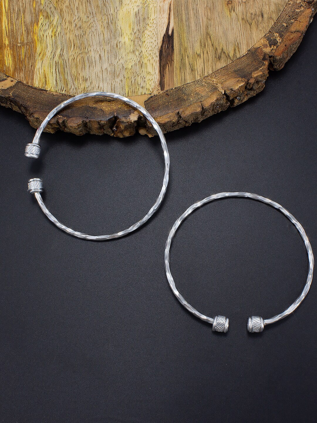 

PRIVIU Set Of 2 Silver-Plated Kada Bracelet