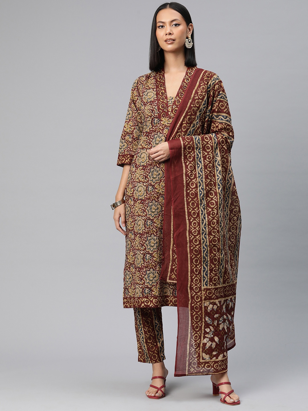 

Readiprint Floral Printed Beads & Stones Pure Cotton Kurta Set, Maroon