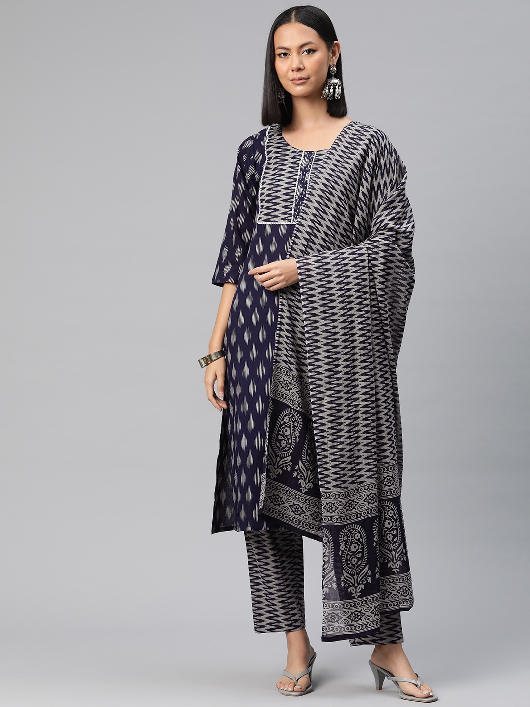 

Readiprint Printed Thread Work Pure Cotton Kurta with Trousers & Dupatta, Navy blue
