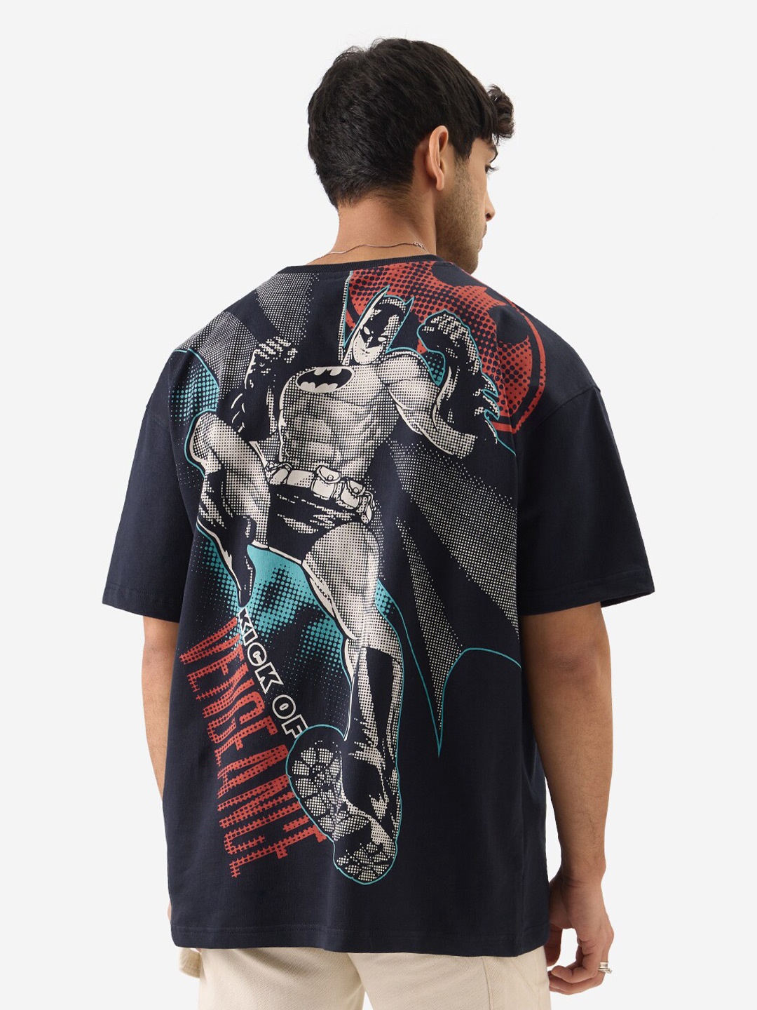 

The Souled Store Black Batman Printed Drop-Shoulder Oversized Pure Cotton T-shirt