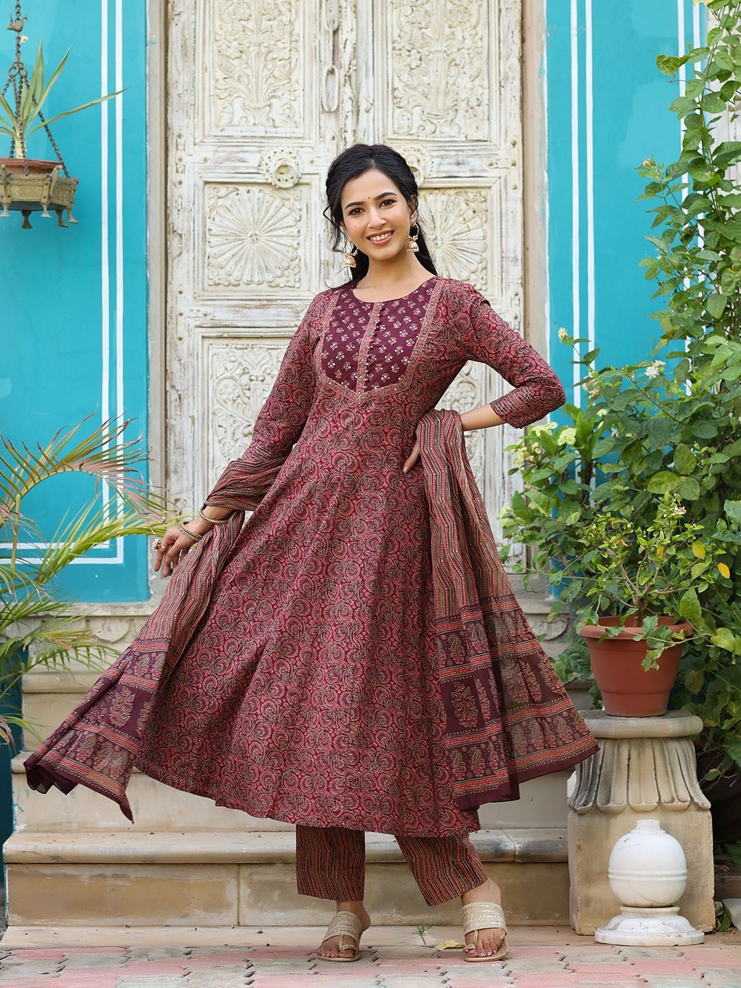 

KALINI Ethnic Motifs Printed Empire Sequinned Kurta with Trousers & Dupatta, Maroon