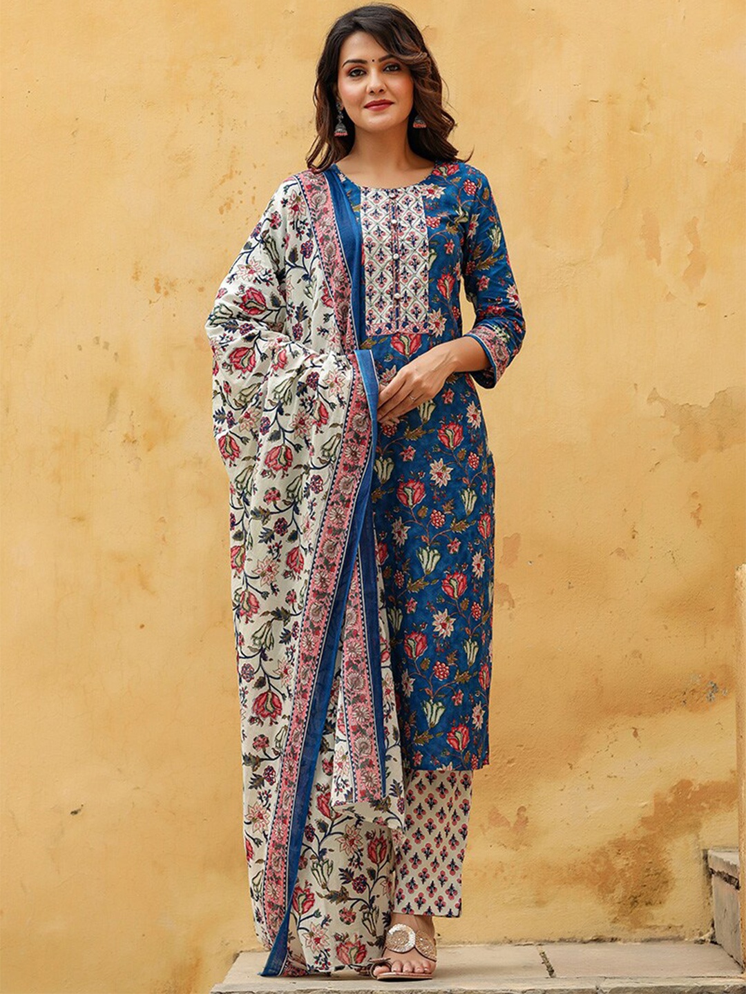 

KALINI Floral Printed Gotta Patti Kurta & Trousers With Dupatta, Blue