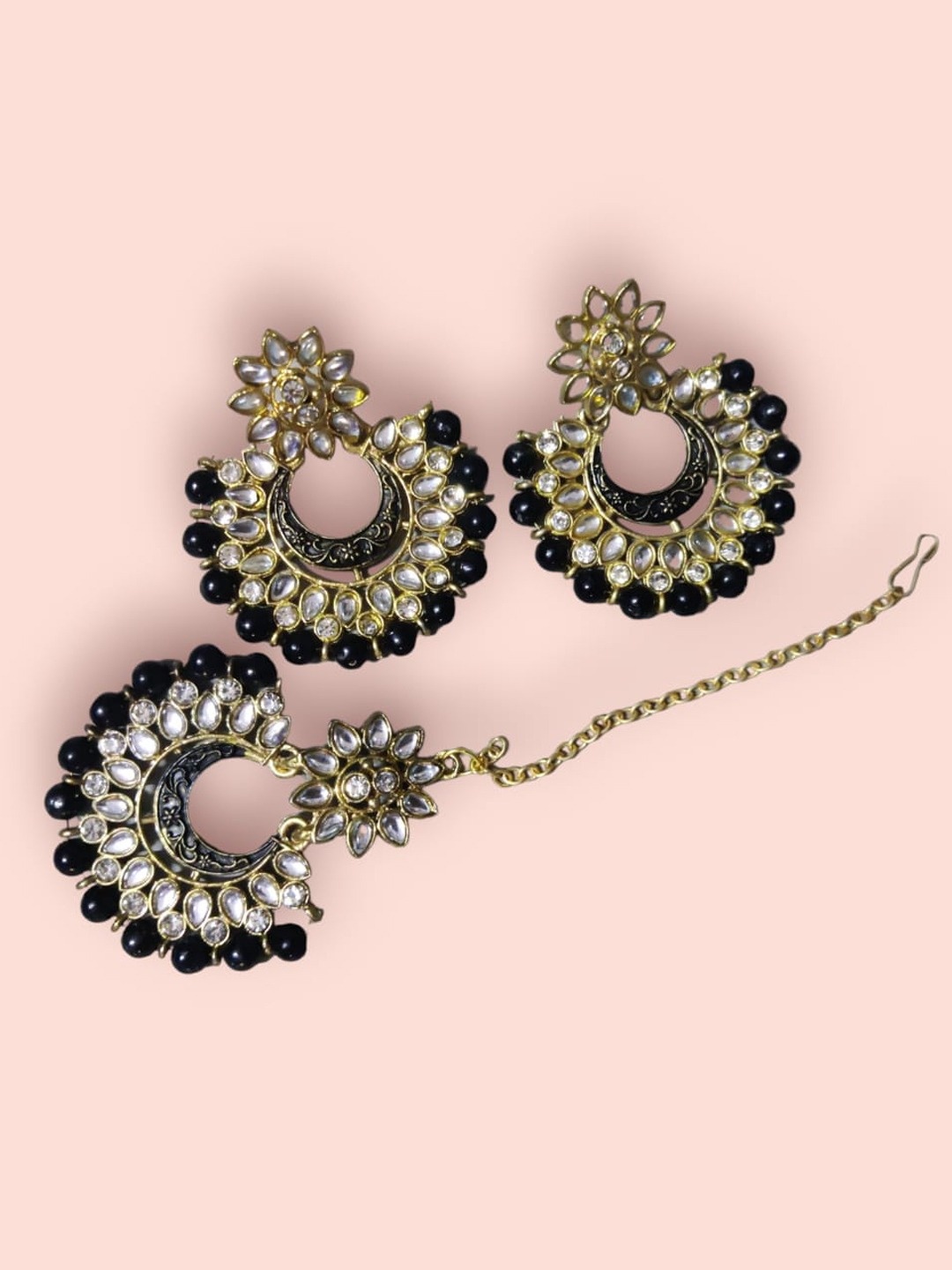 

Krelin Gold-Plated Kundan Studded Jewellery Set