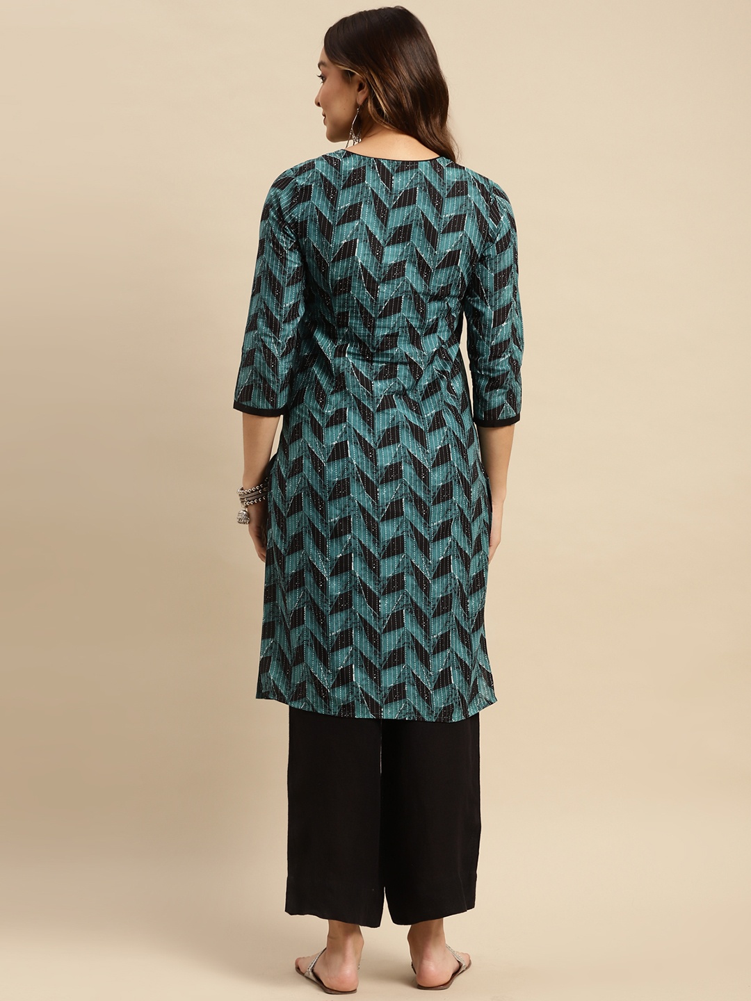 

Rangita Selection Of 2 Geometric Printed Pure Cotton Kurta, Black