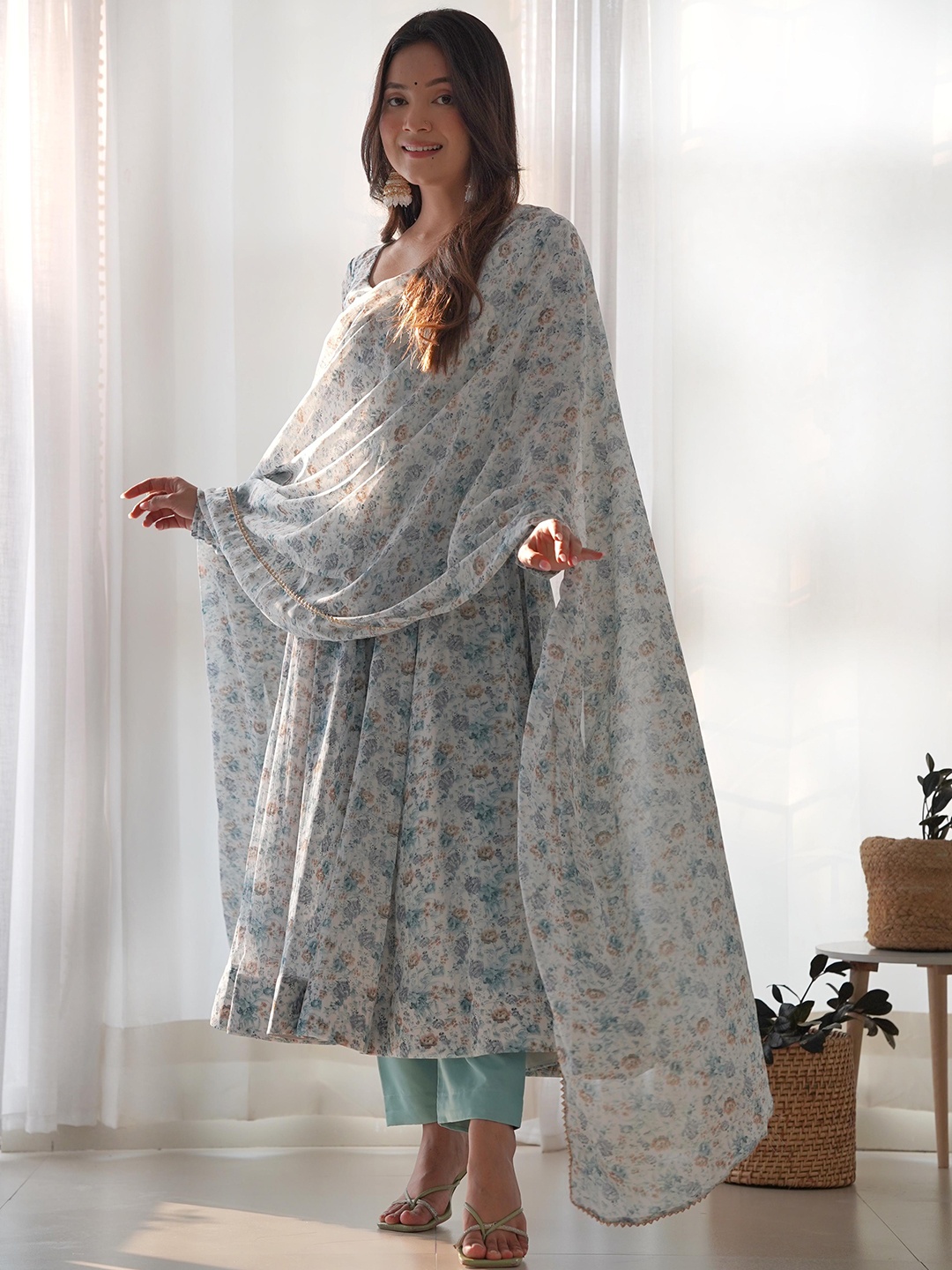 

Fusionic Floral Printed Pure Silk Kurta With Trouser & Dupatta Set, White