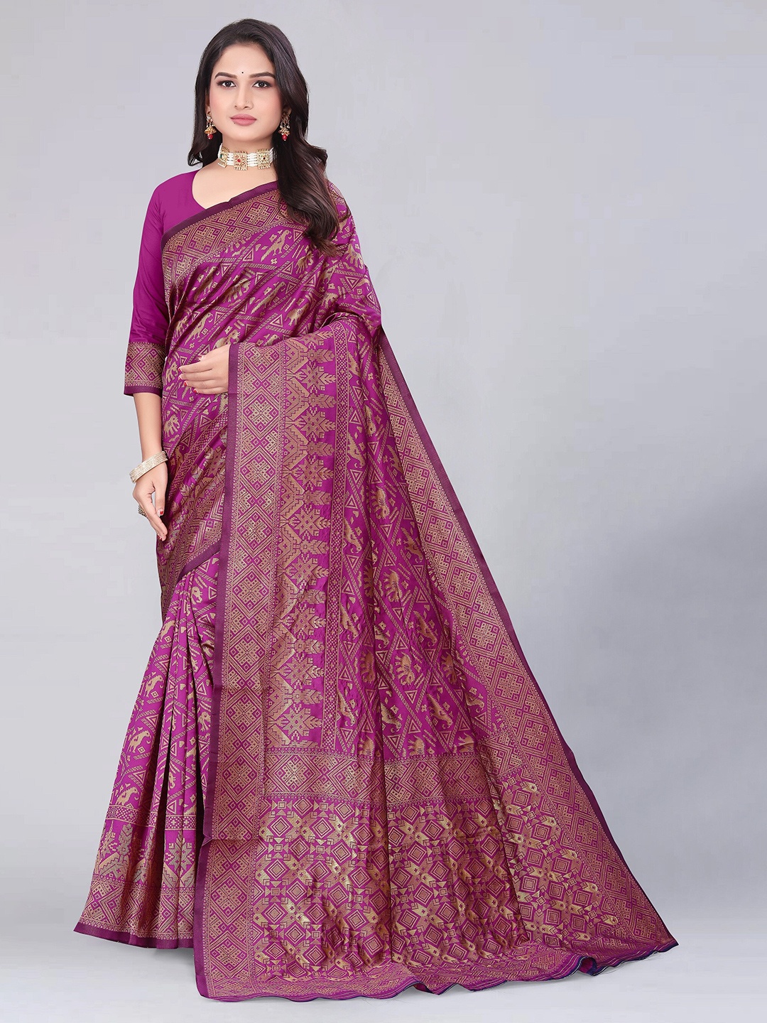 

MUKHITA Ethnic Print Zari Silk Blend Patola Saree, Purple
