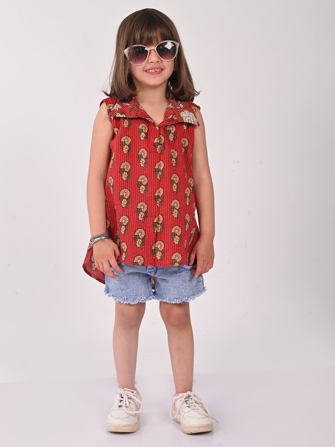 

Here&Now X Kinder KidsGirls Floral Printed Cotton Top, Red