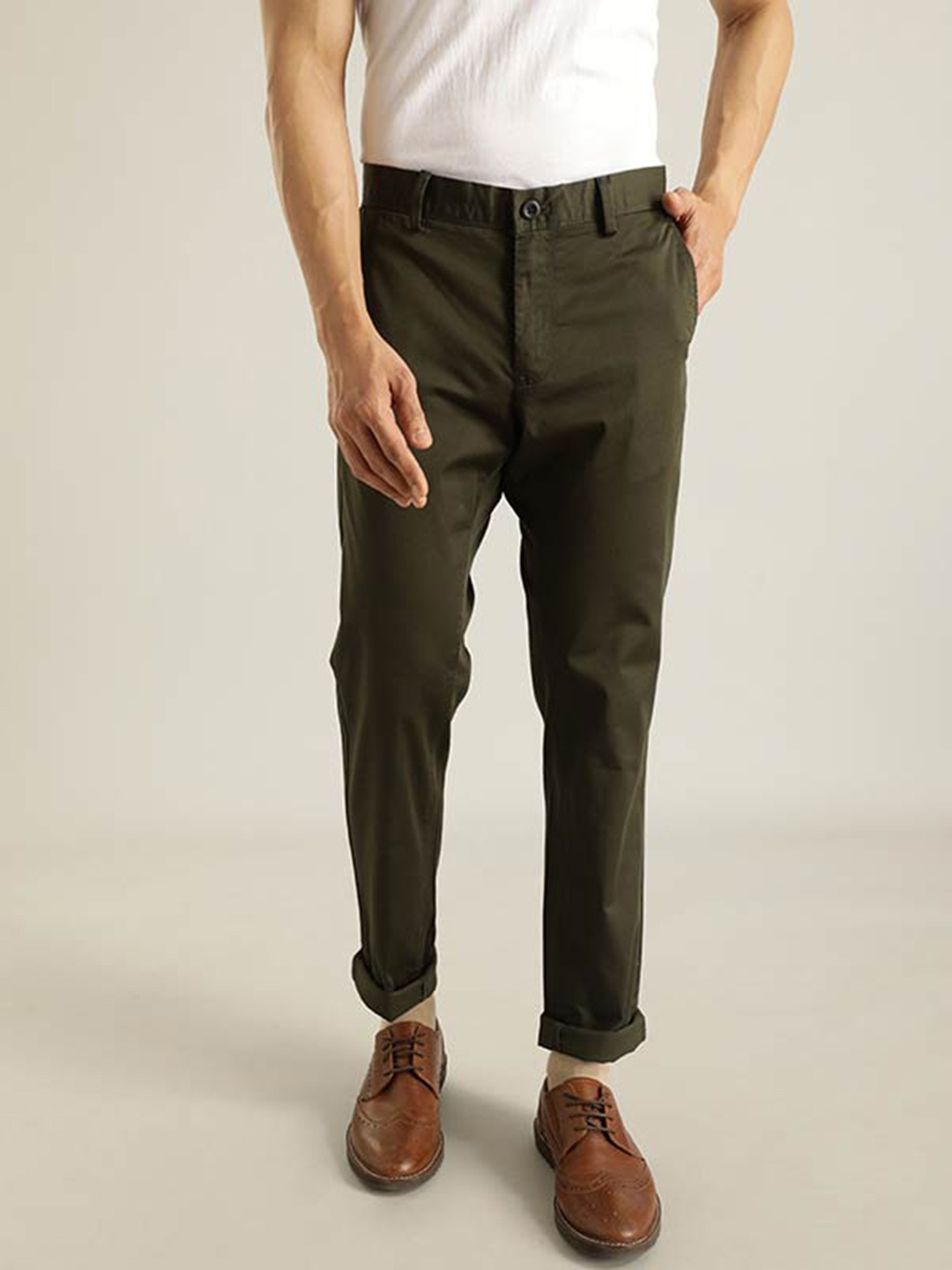 

Indian Terrain Men Brooklyn Slim Fit Chinos Trousers, Green