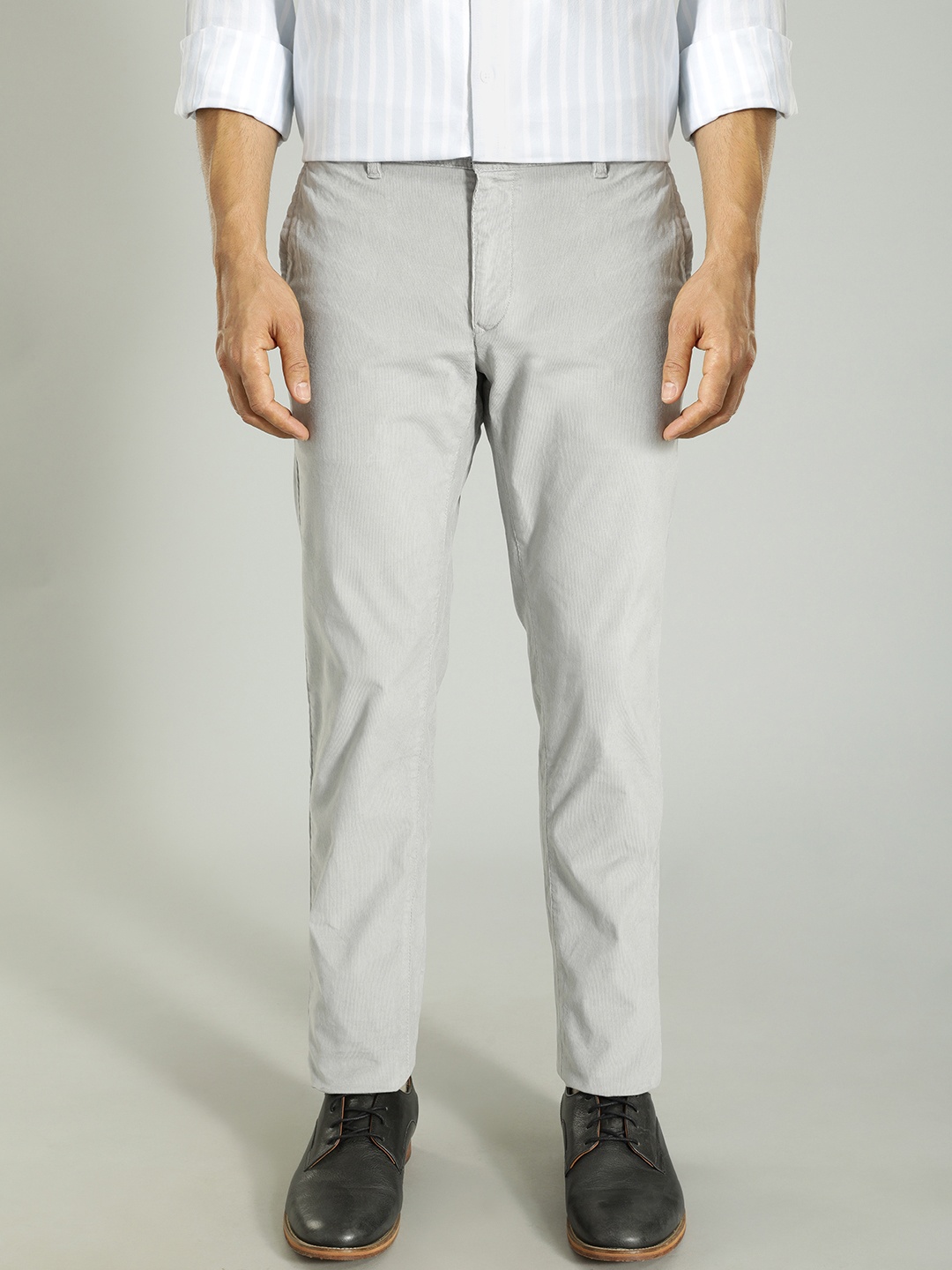 

Indian Terrain Men Brooklyn Slim Fit Trousers, Grey