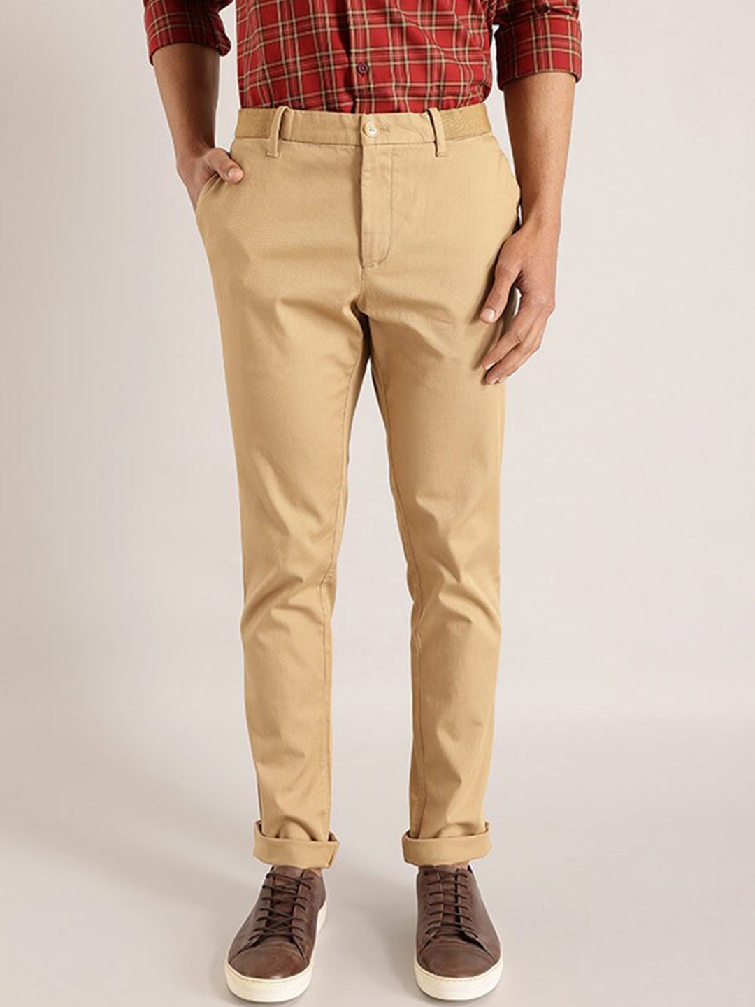 

Indian Terrain Men Brooklyn Slim Fit Trousers, Beige