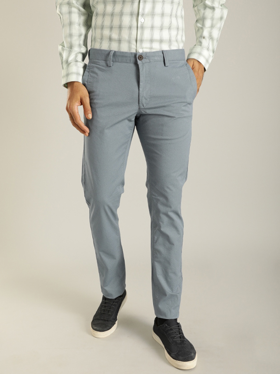 

Indian Terrain Men Brooklyn Slim Fit Trousers, Grey