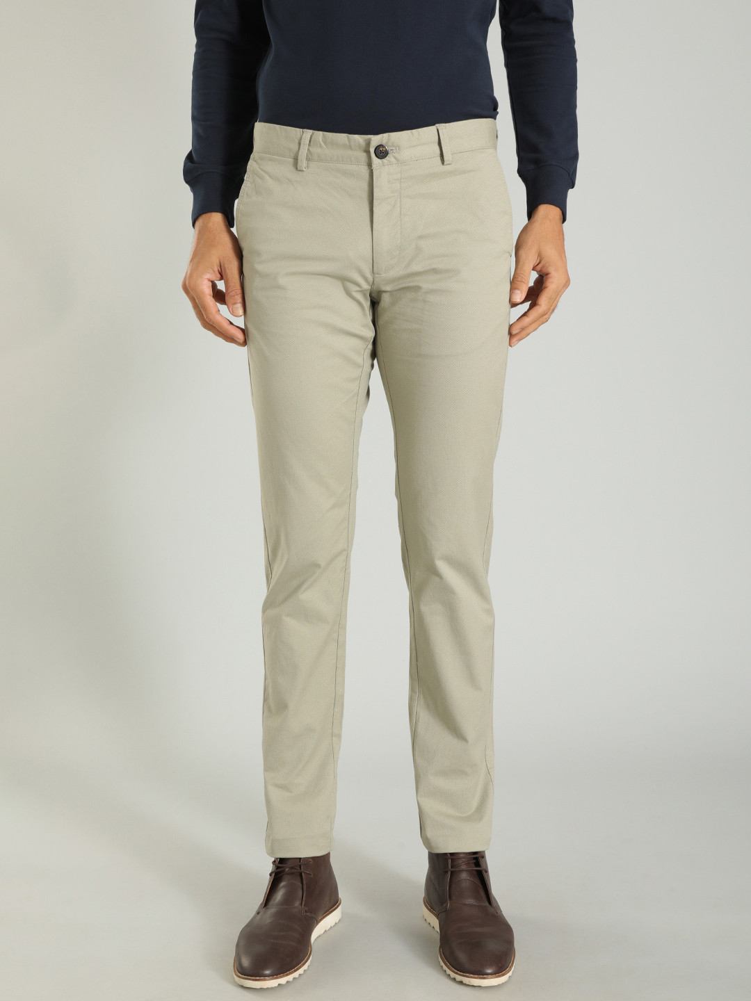 

Indian Terrain Men Brooklyn Slim Fit Trousers, Green