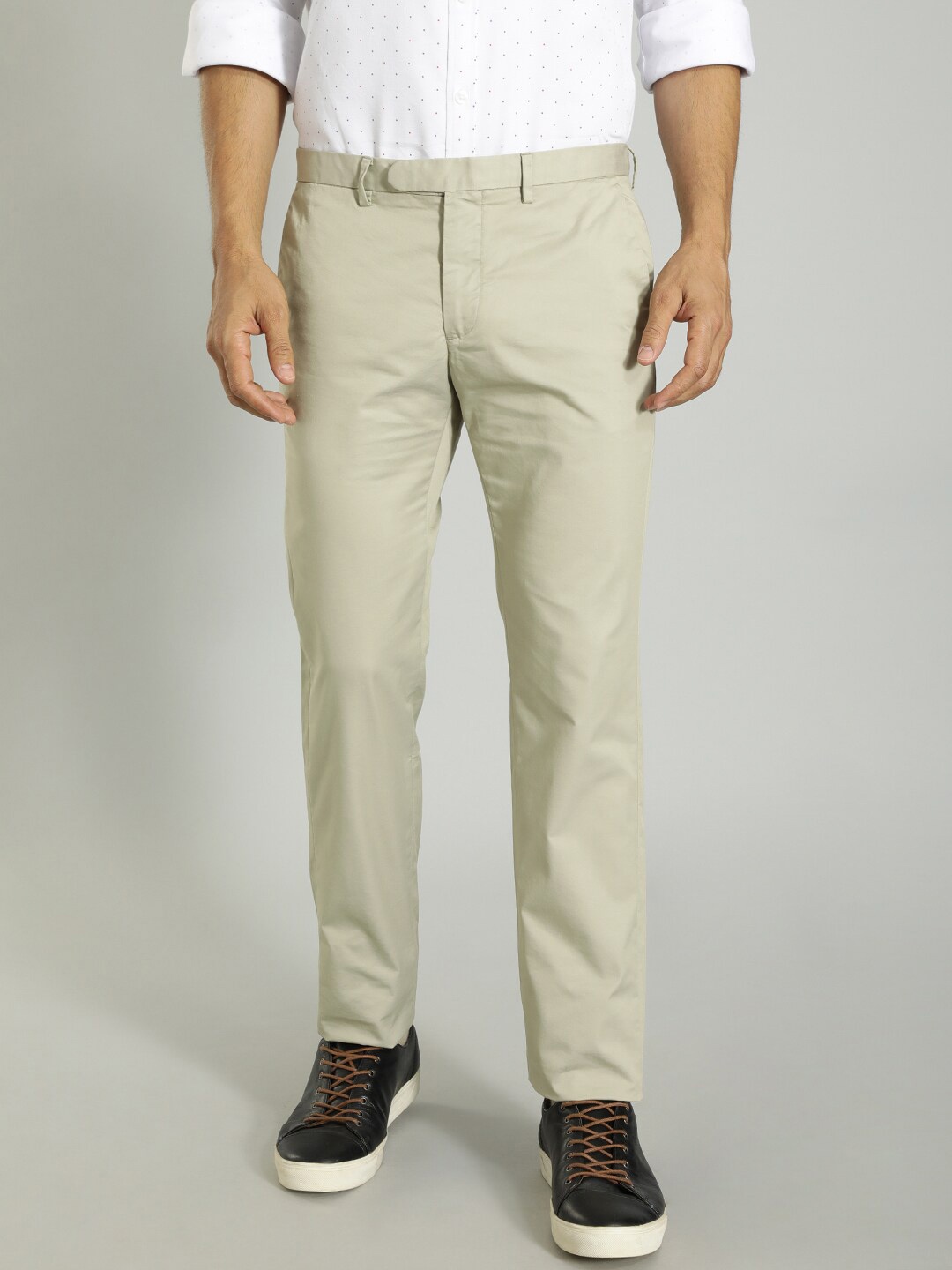 

Indian Terrain Men Brooklyn Slim Fit Trousers, Beige