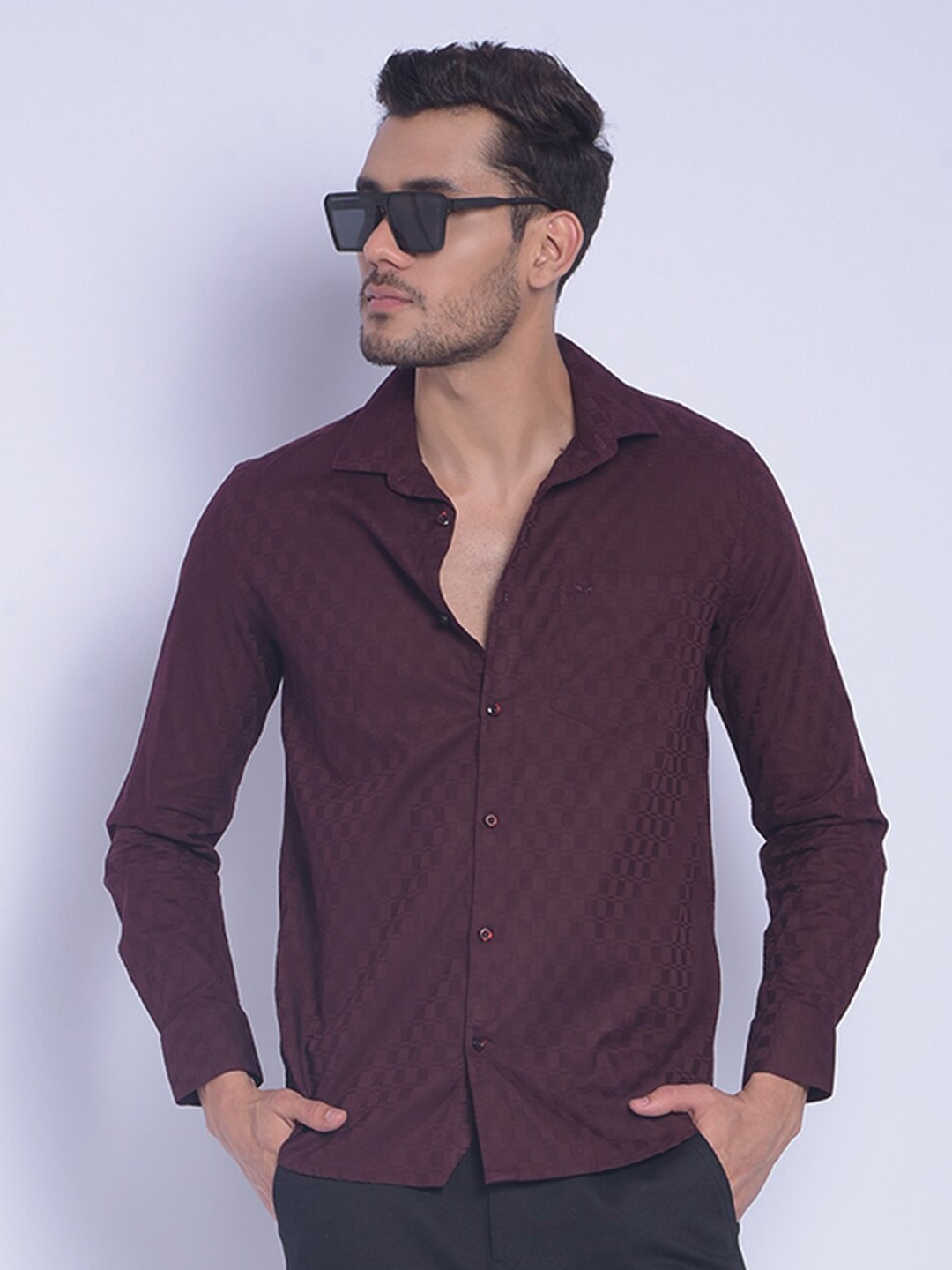 

Crimsoune Club Smart Slim Fit Self Design Pure Cotton Casual Shirt, Maroon