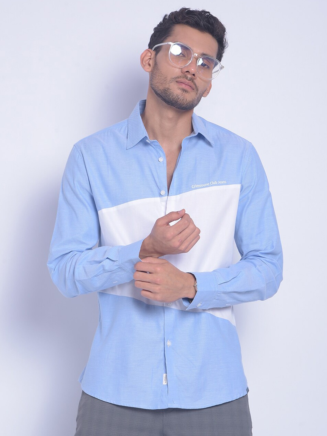 

Crimsoune Club Smart Slim Fit Colourblocked Pure Cotton Casual Shirt, Blue