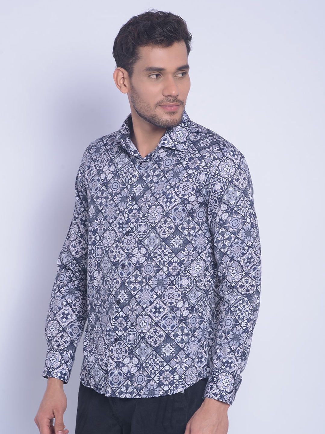 

Crimsoune Club Smart Slim Fit Ethnic Motifs Printed Pure Cotton Casual Shirt, Grey