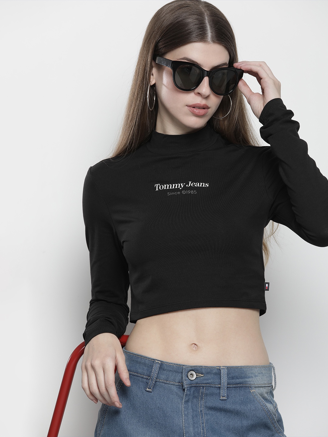 

Tommy Hilfiger Brand Logo Printed Long Sleeves Regular Crop Top, Black