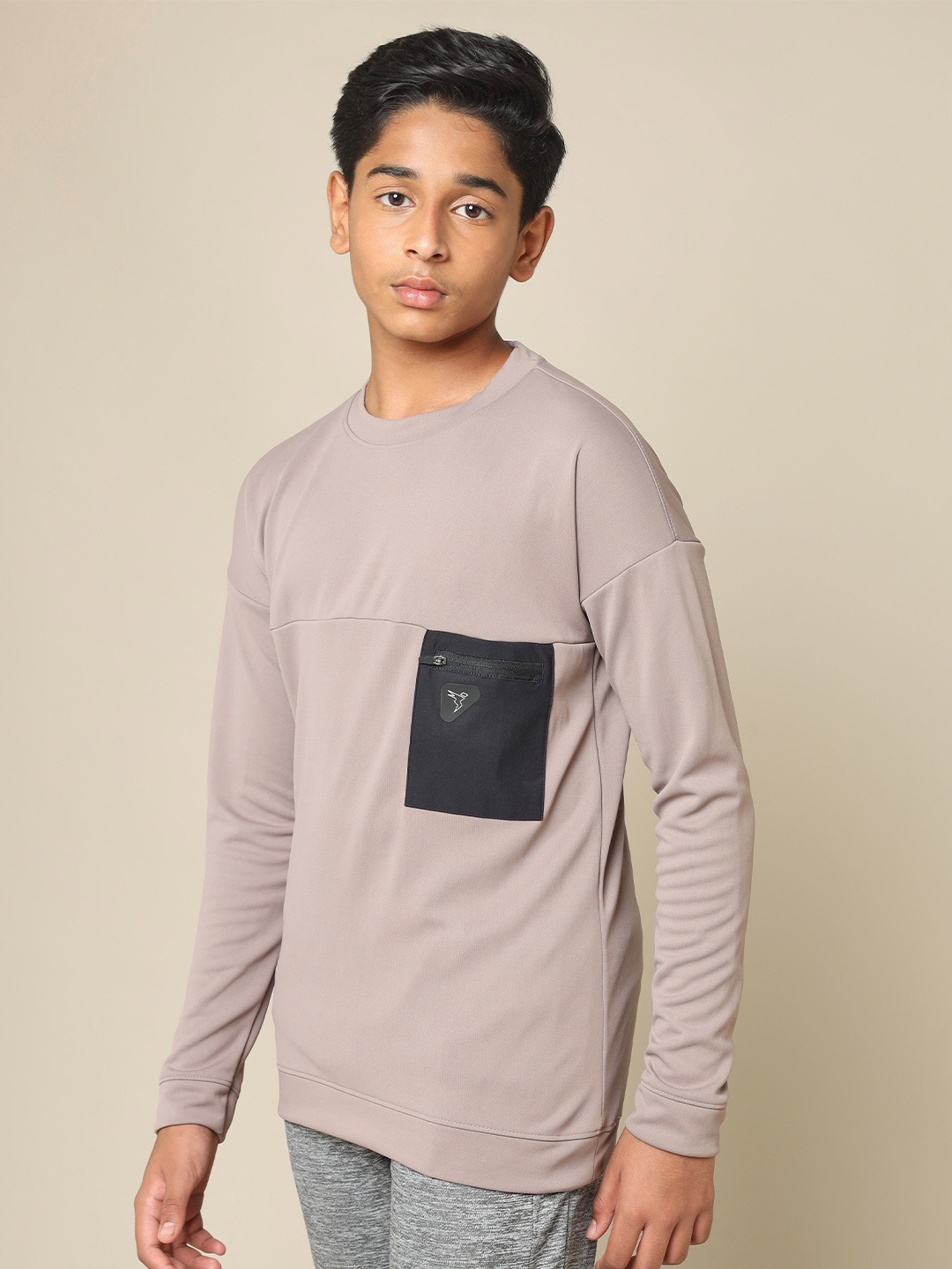 

Technosport Boys Lightweight Antimicrobial Long Sleeves Pullover, Grey