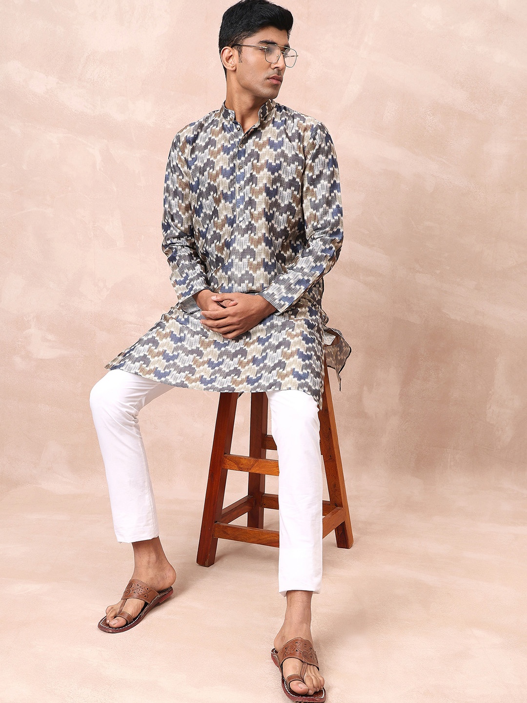 

HERE&NOW Grey Geometric Printed Jacquard Kurta