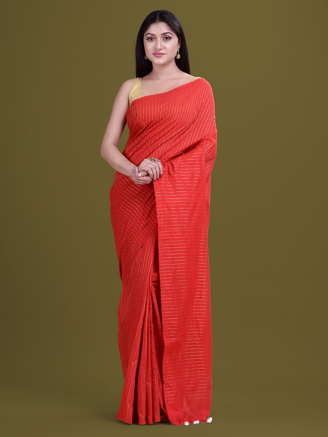 

HOUSE OF ARLI Striped Woven Design Zari Cotton Silk Saree, Red