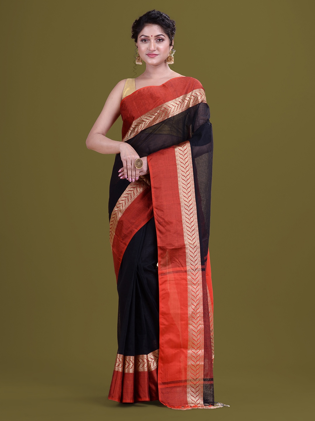 

HOUSE OF ARLI Zari Pure Cotton Saree, Black