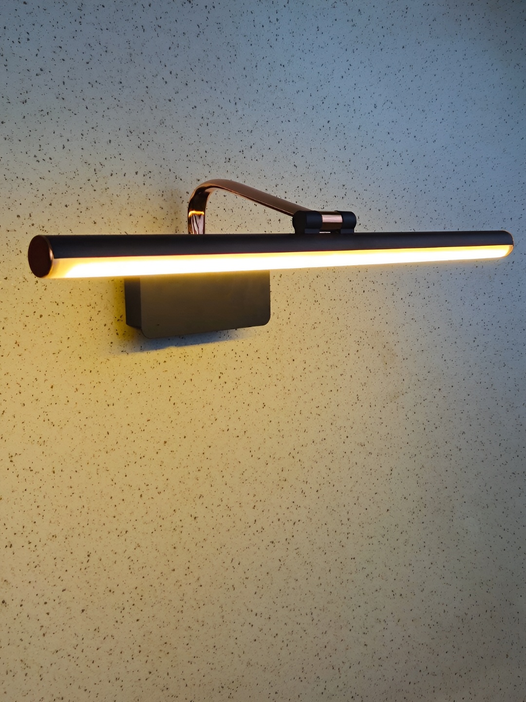 

Mufasa Black & Rose Gold Aluminium LED Picture Mirror Light Rectangular Wall Lamp