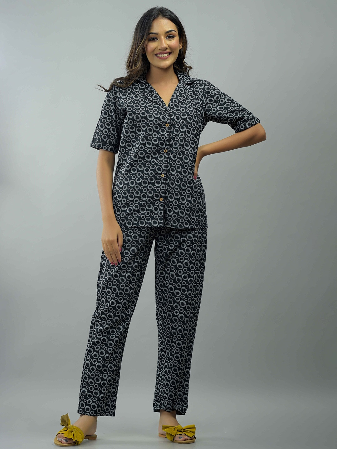 

UNIBLISS Floral Printed Pure Cotton Night Suit, Grey