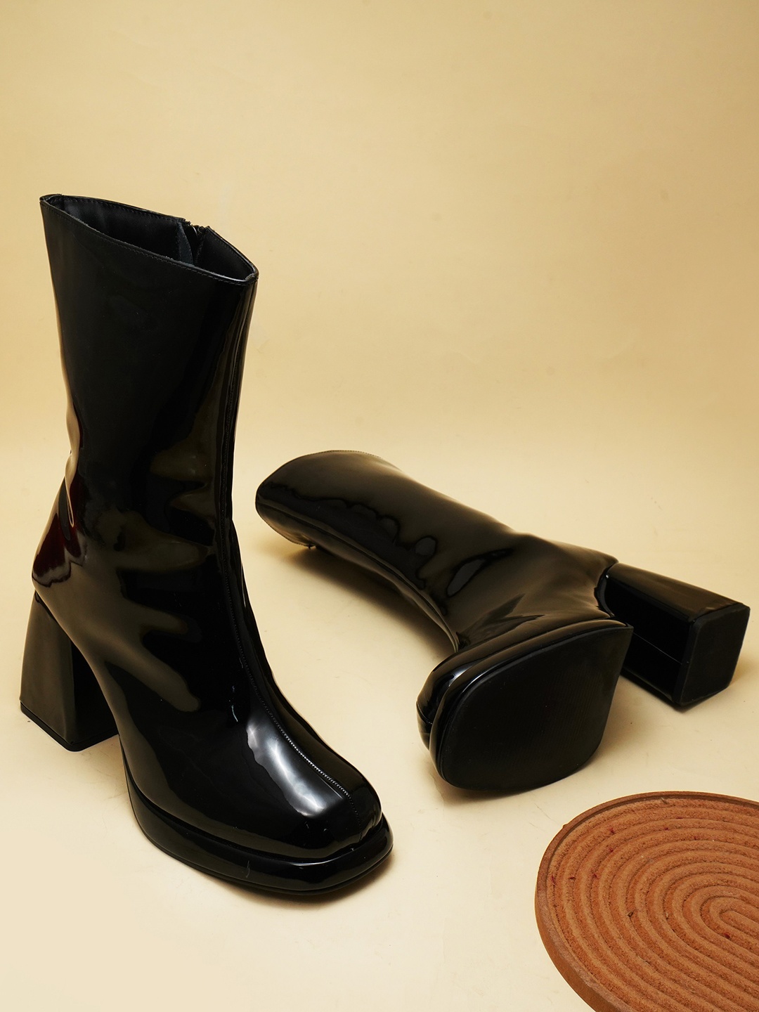 

THE WHITE POLE Women High-Top Block-Heeled Regular Boots, Black