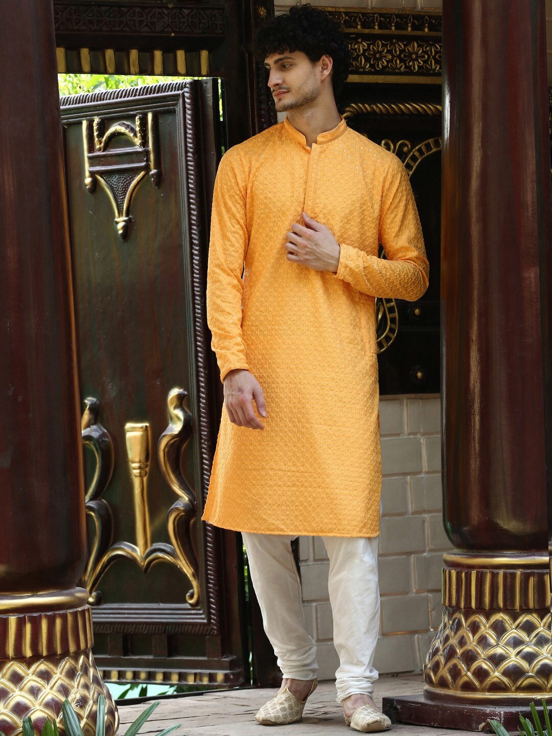 

DEYANN Ethnic Motifs Embroidered Thread Work Straight Kurta with Patiala, Yellow