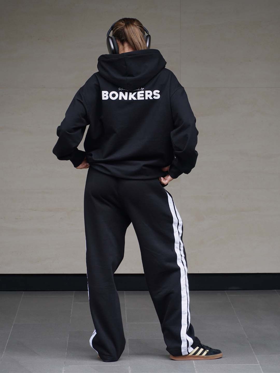 

Bonkers Corner Hood Long Sleeves Cotton Casual Sweatshirt, Black