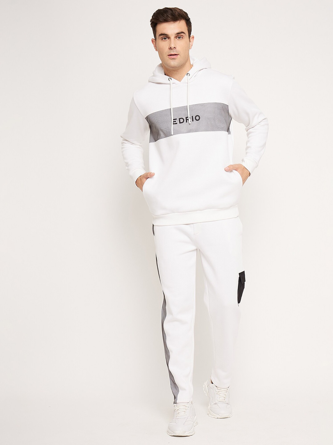 

EDRIO Hooded Long Sleeves Mesh Panel Fleece Tracksuit, White