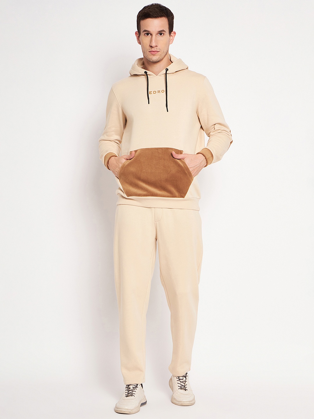 

EDRIO Hooded Fleece Tracksuit, Beige