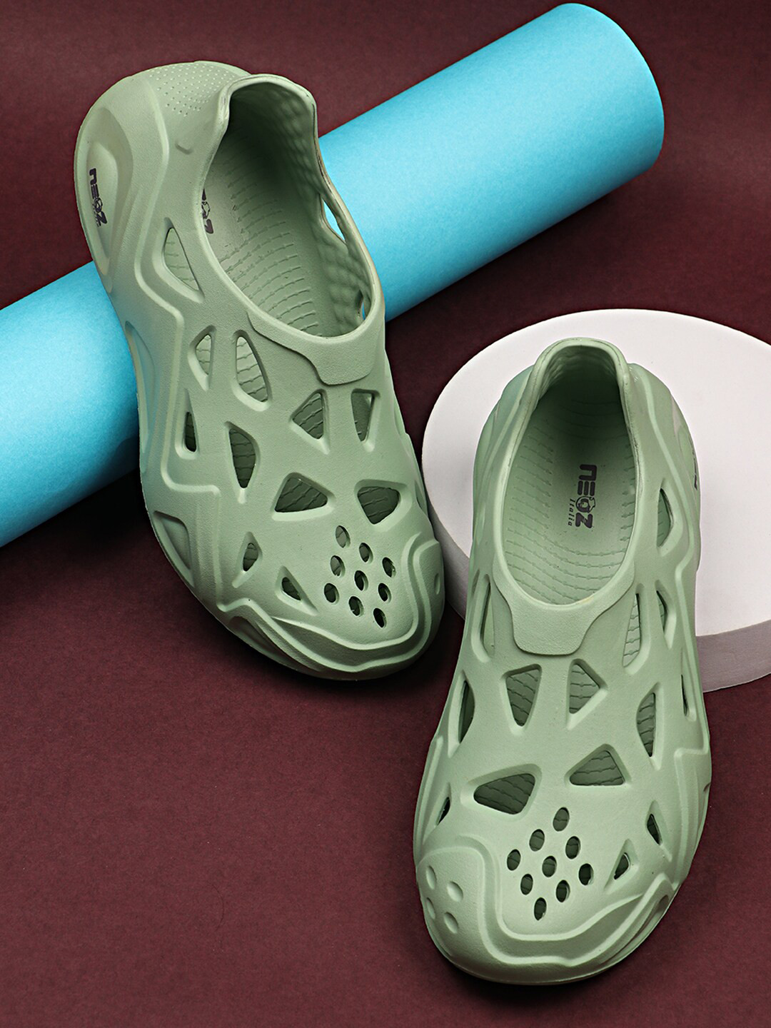 

NEOZ Women Self-Design Clogs, Green